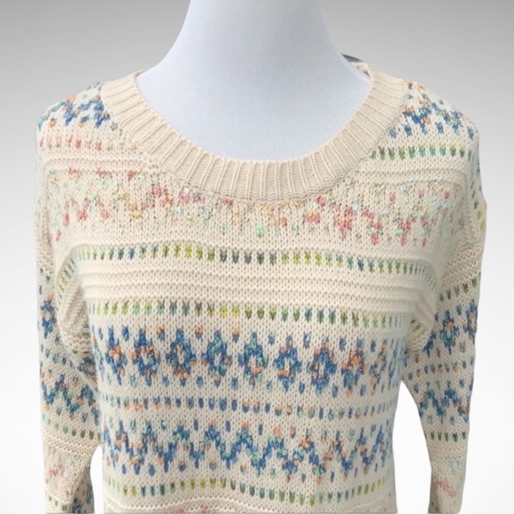 Lulumari Long-Sleeve Crewneck Patterned Sweater - Picture 4 of 9